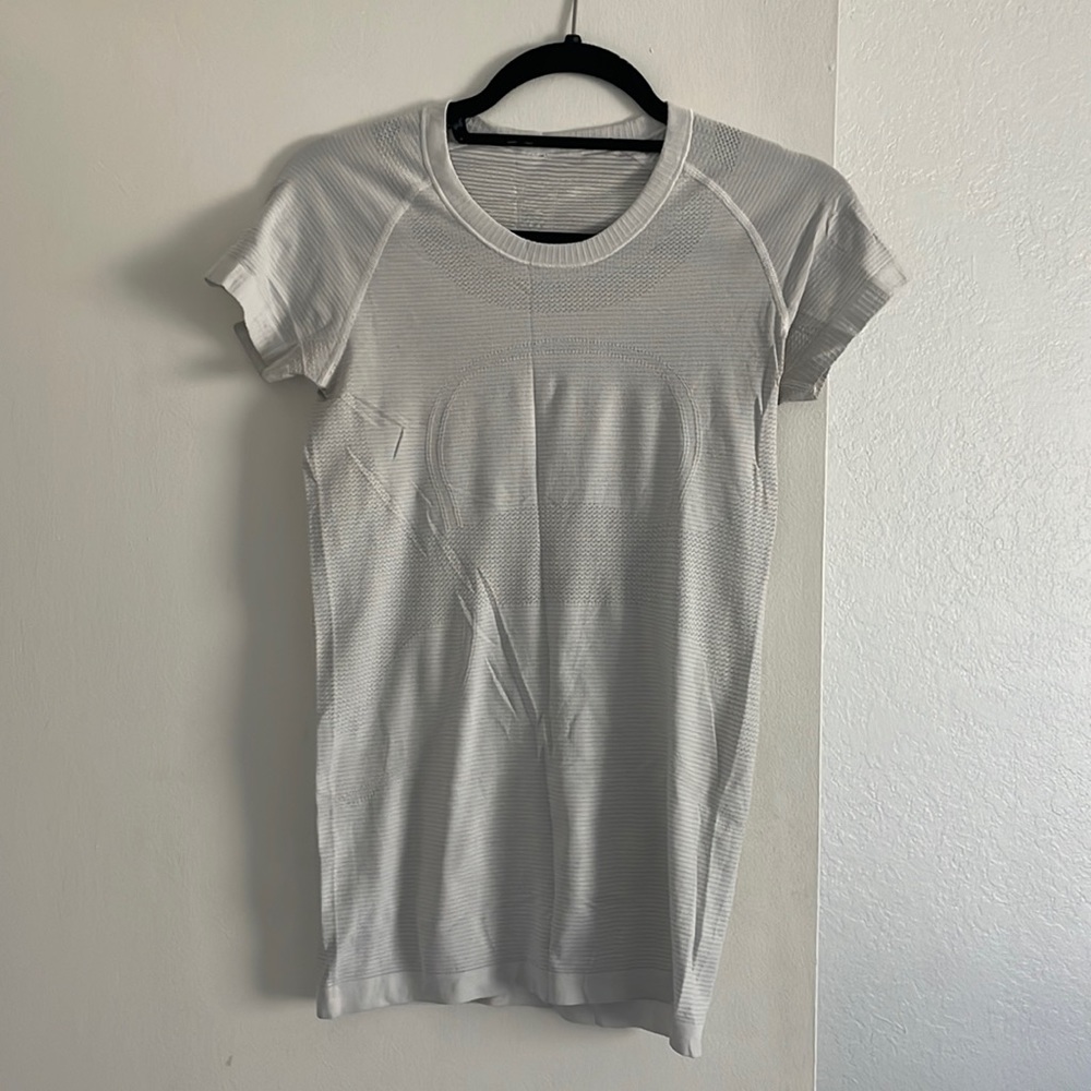White Lululemon Run Swiftly Tech Short Sleeve - Size 6